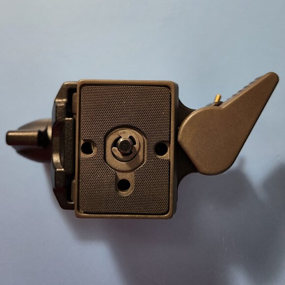 Manfrotto 234RC Swivel Tilt Monopod Head with Quick Release Camera Plate - Picture 6 of 8